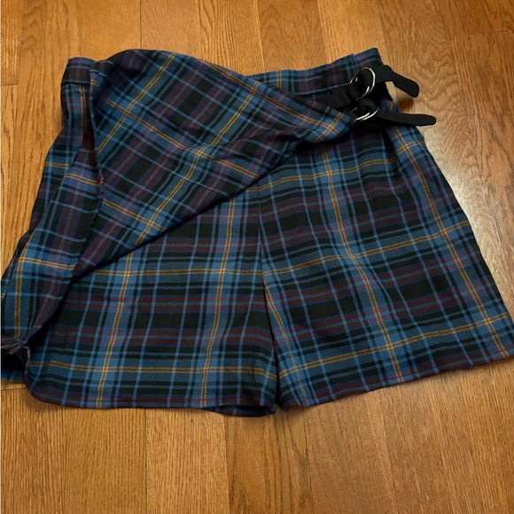 SO Blue and Purple Plaid Mini Skort with Buckle Accents. Size Juniors 11. NWT - Picture 7 of 9